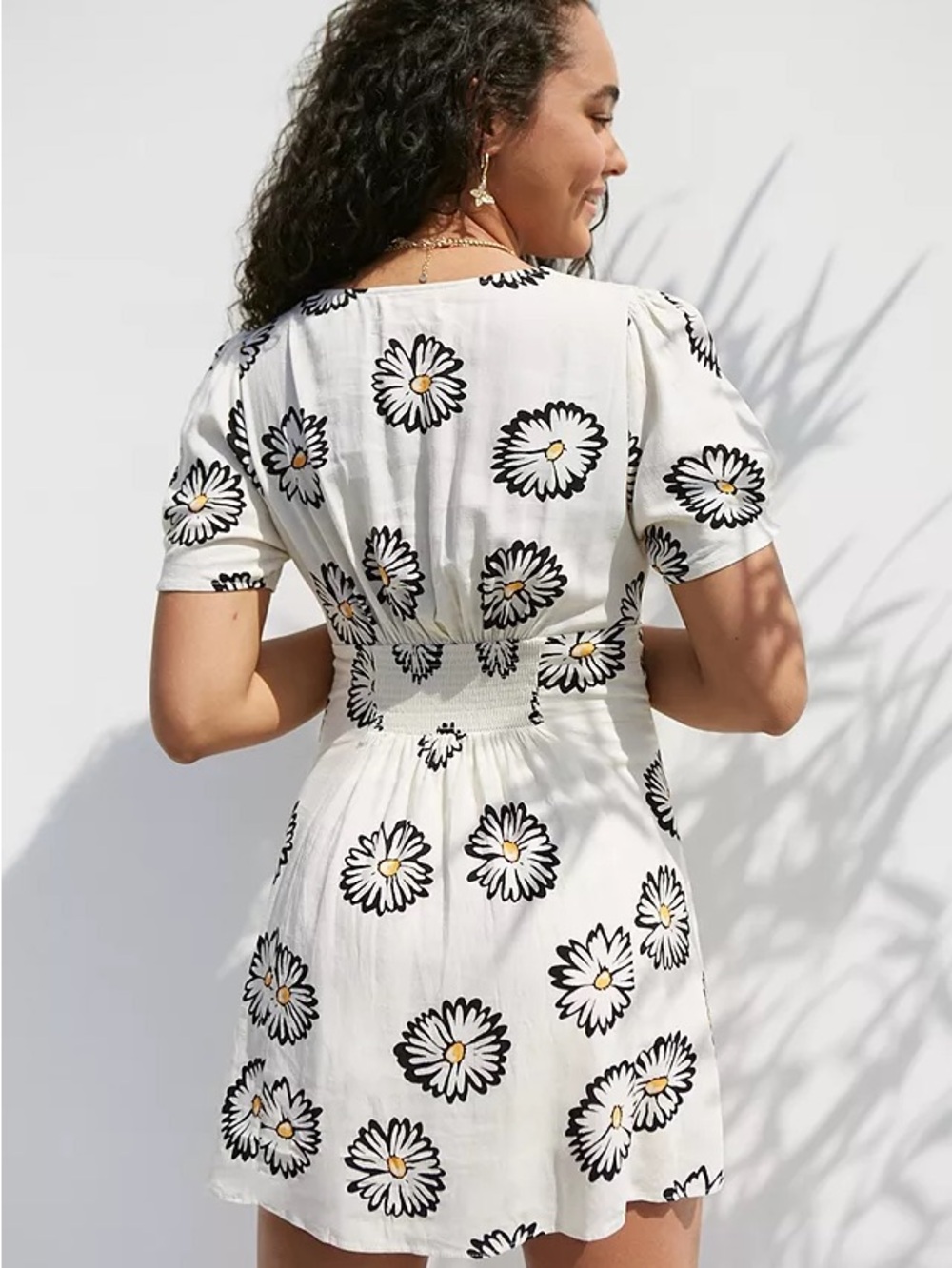 Urban Outfitters White Daisy-Print Mini Dress with Yellow Centers - Picture 2 of 10